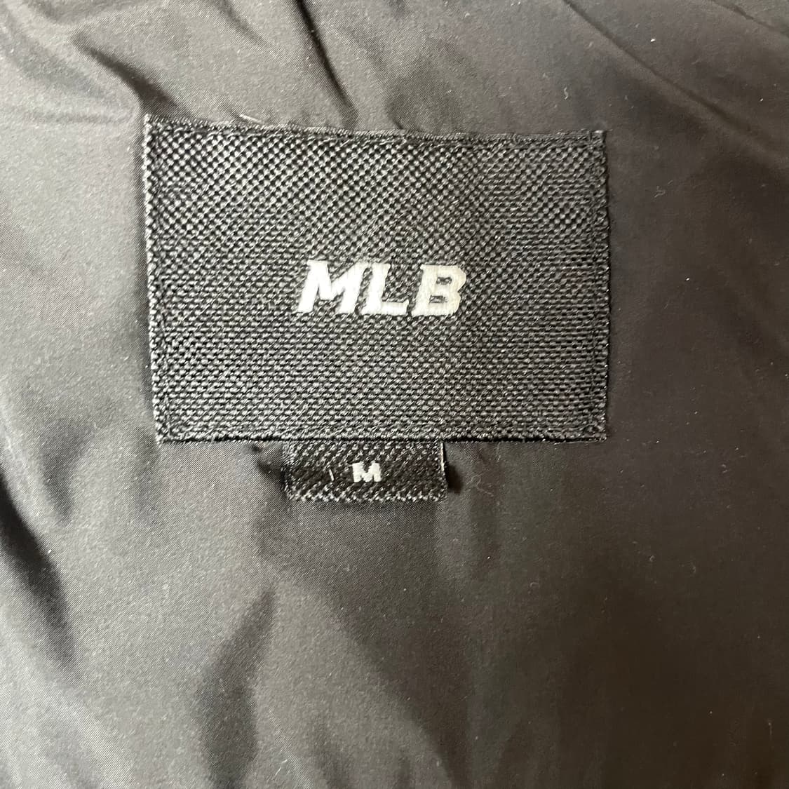 MLB 블랙 베이직 덕다운 숏패딩 M 상품이미지5