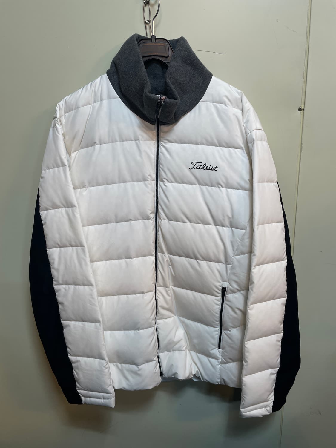 타이틀리스트 구스 경량 자켓 상품이미지1