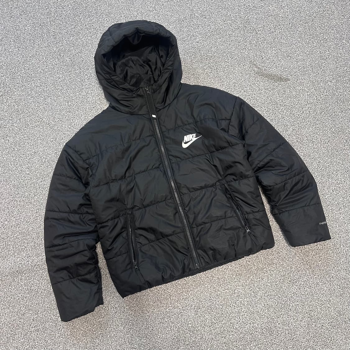 나이키 블랙 후드 패딩 상품이미지1