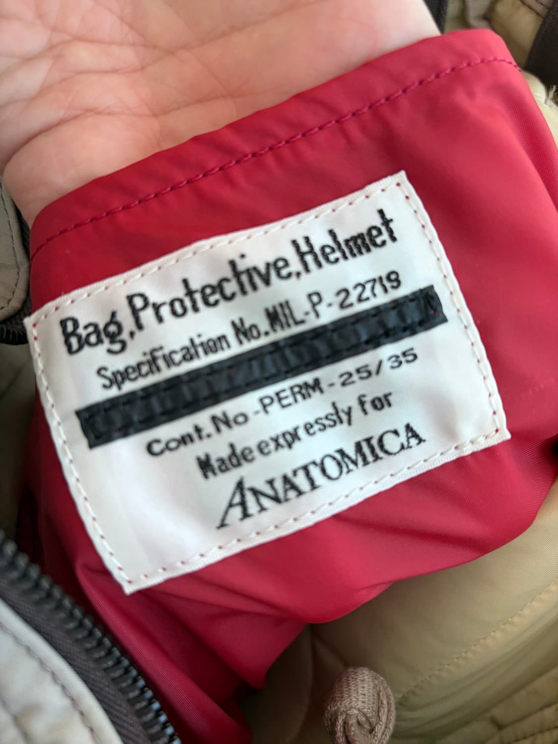 아나토미카 고어텍스 헬멧백 샌드화이트 상품이미지8