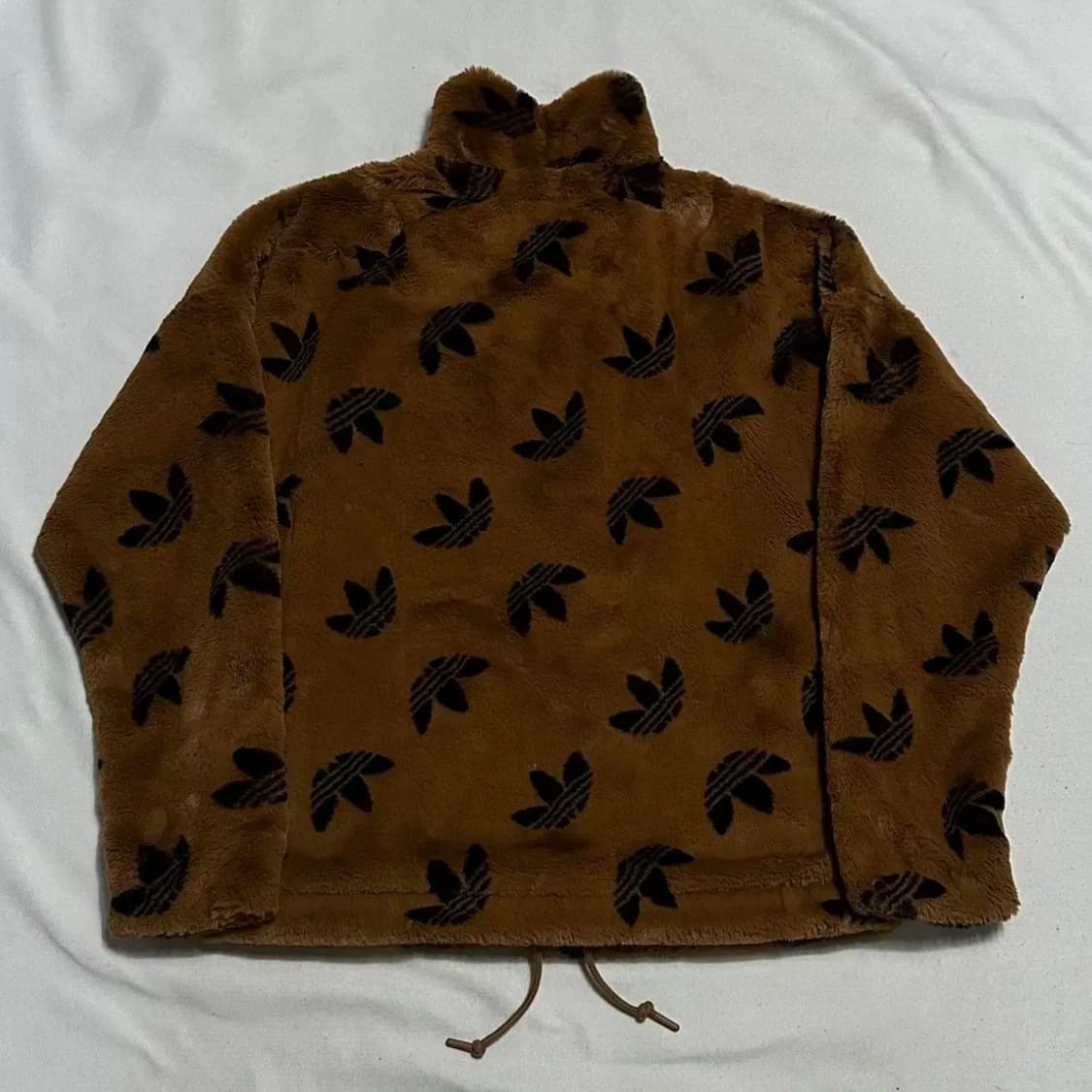 아디다스 모노그램 로고 퍼 자켓 상품이미지3