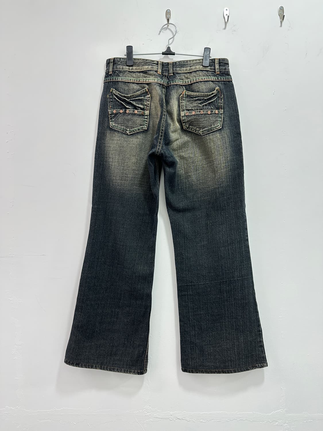 Vintage back stud point fade flare jeans 상품이미지8