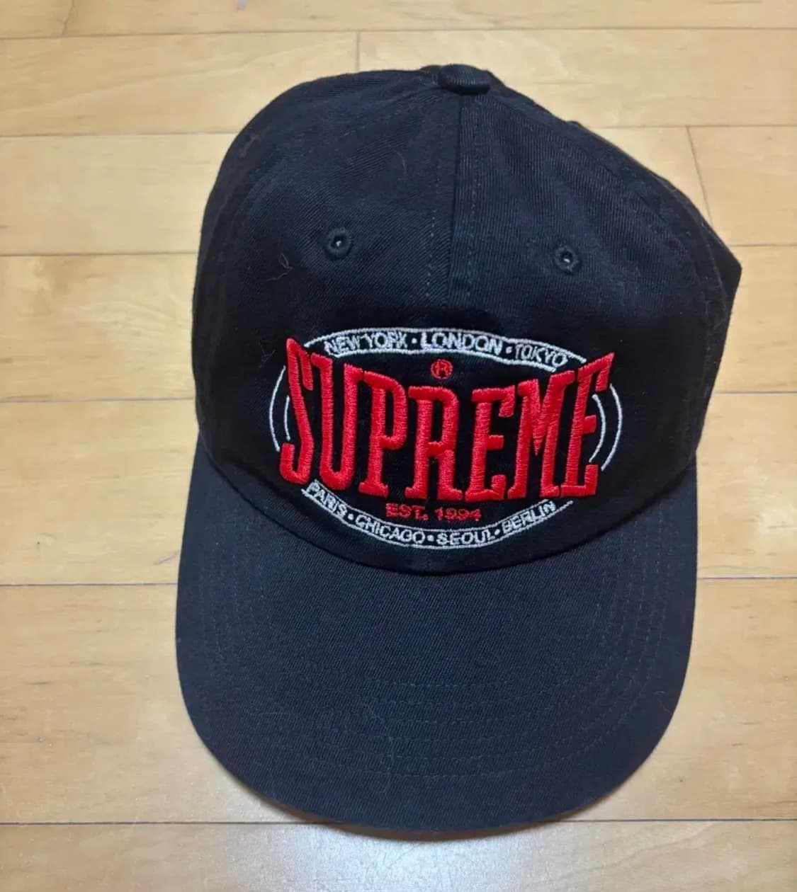 슈프림 웜업 6 패널 블랙 상품이미지1