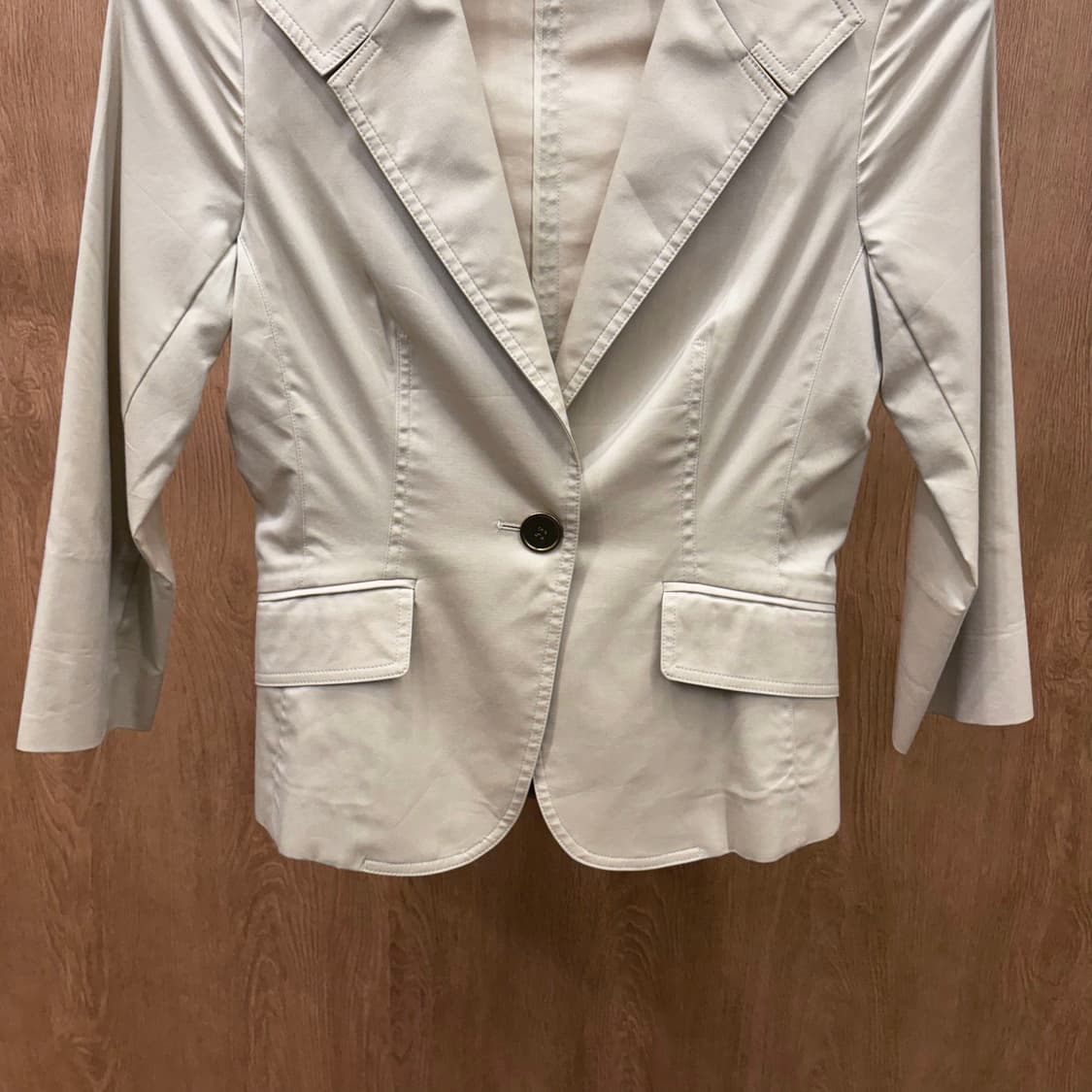 버버리 런던 7부 코튼 테일러드 자켓 무지 디테일 슬림핏 베이지 상품이미지5