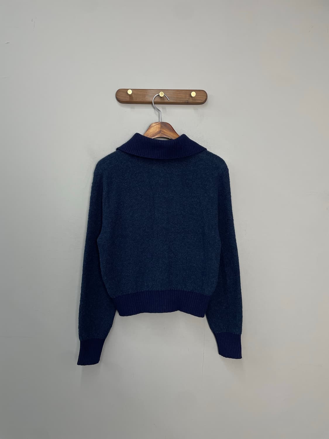 아비에무아 부클레 패치 포켓 메리노 네이비 울 가디건 H2155 상품이미지4