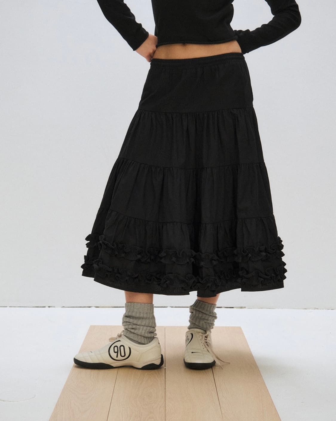 MIDDLE FRILL SKIRT, BLACK 상품이미지1