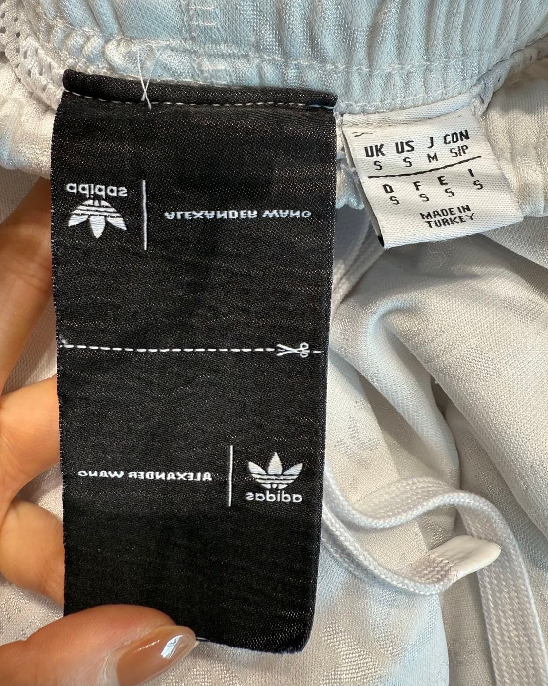 아디다스 x 알렉산더 왕 화이트 AW 하프 팬츠  상품이미지8