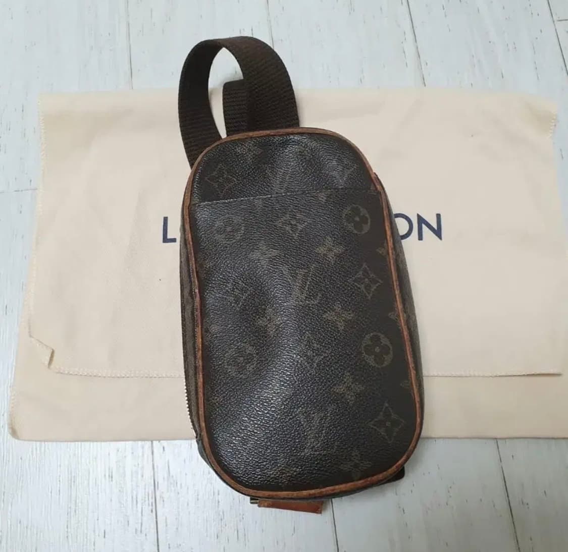 루이비통 겐지 크로스백  상품이미지2