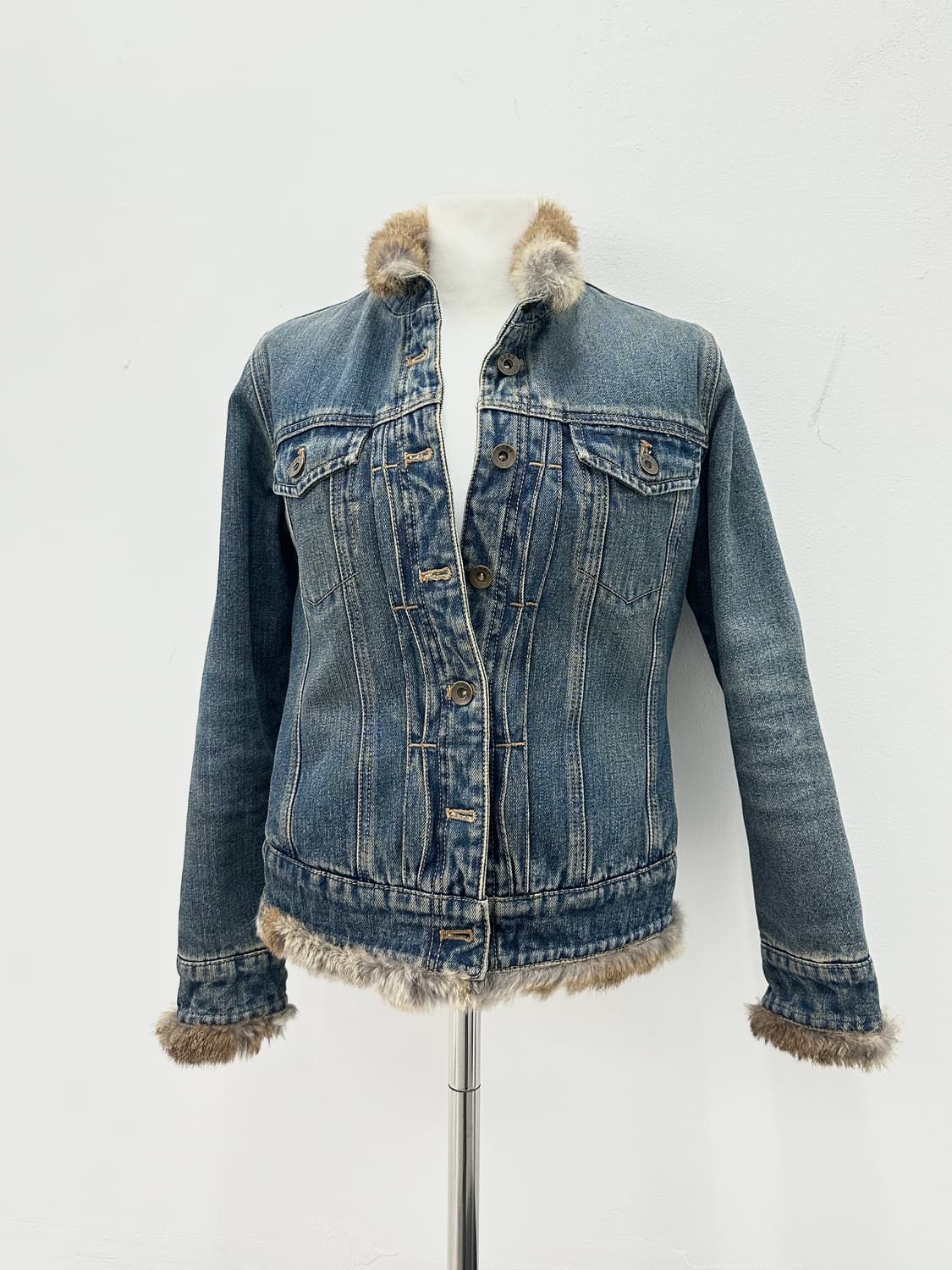 G2B2 denim rabbit fur trimming jacket 상품이미지6