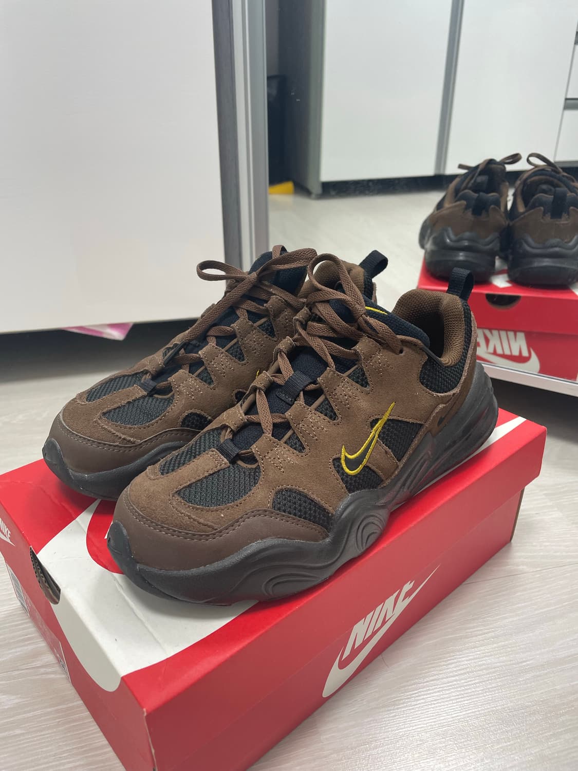 나이키 테크 헤라 상품이미지2