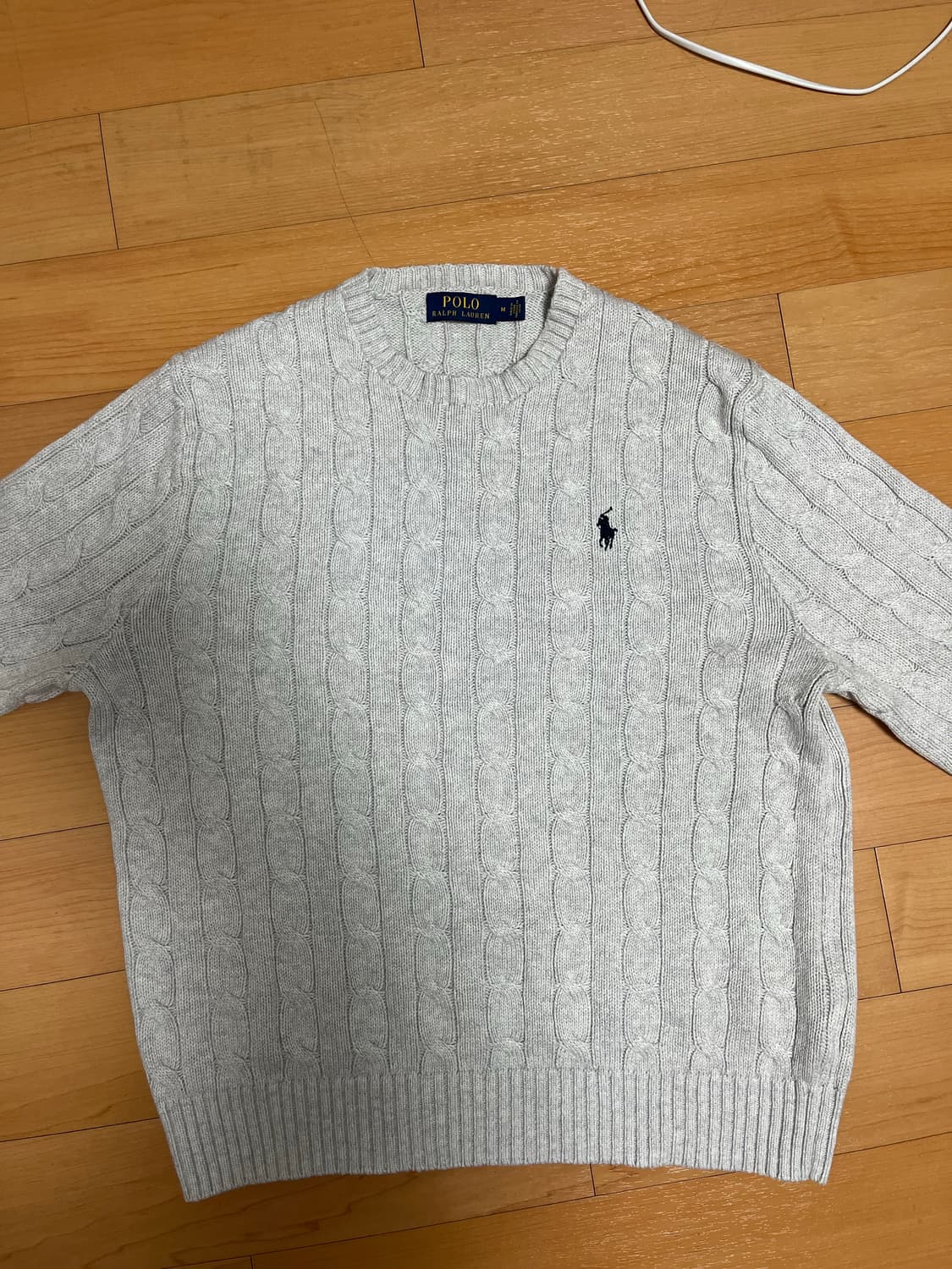 폴로 그레이 꽈배기 니트 상품이미지1