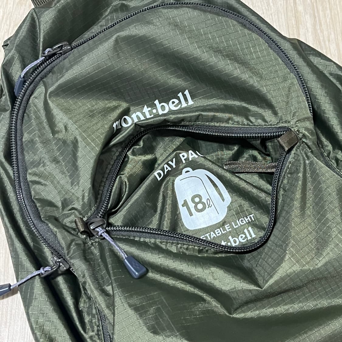 몽벨 포켓터블 라이트 18L 카키 상품이미지3