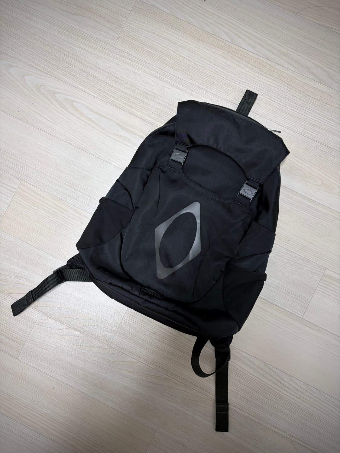 미스치프 버클 백팩 상품이미지1