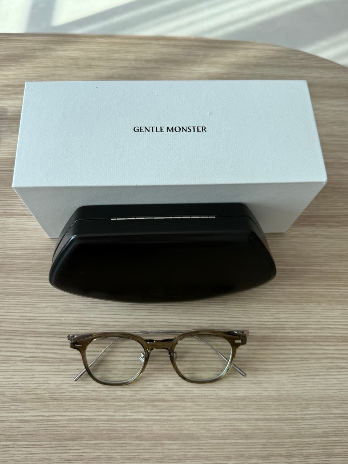 젠틀몬스터 롭(ROB) 카키 상품이미지1