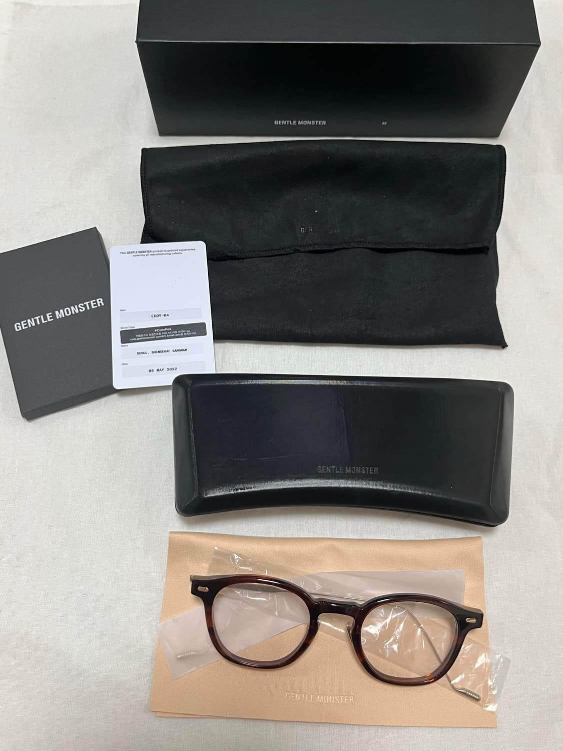 젠틀몬스터 EDDY-B4 안경 상품이미지1