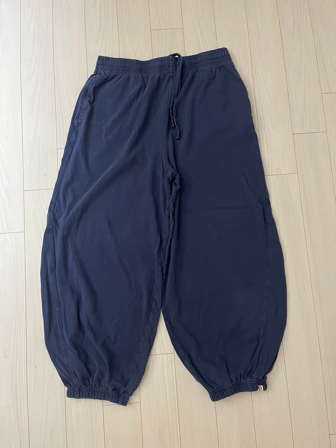 부디무드라 diagonal jogger pants Peacoat 상품이미지2