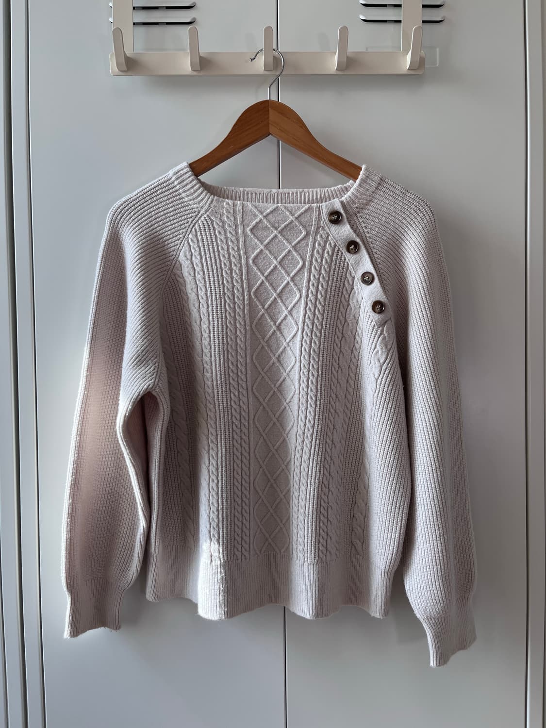 Vintage 사선 단추 스퀘어넥 오버핏 니트 상품이미지1