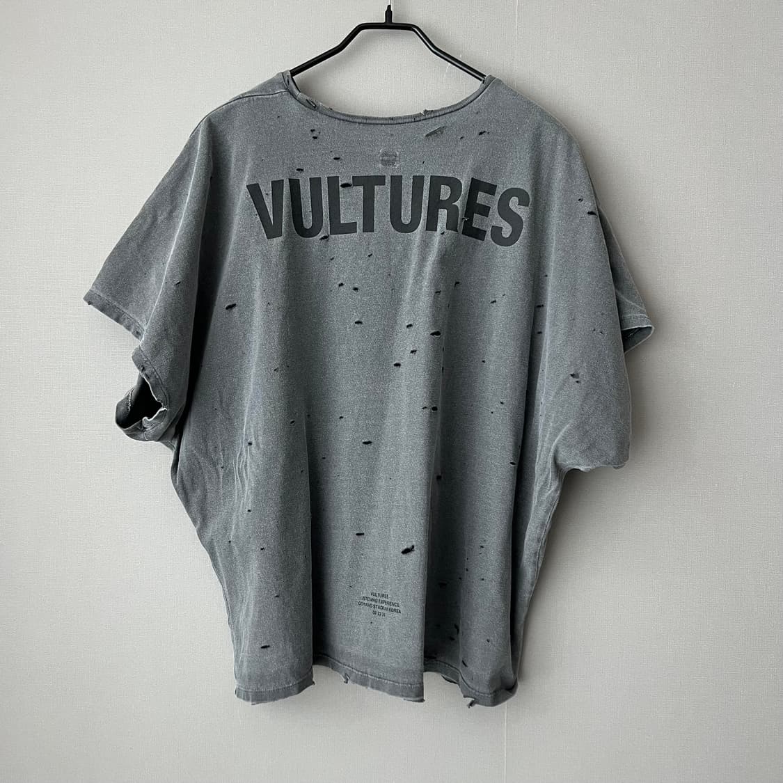 이지 벌쳐스 디스트레스트 티셔츠 상품이미지1