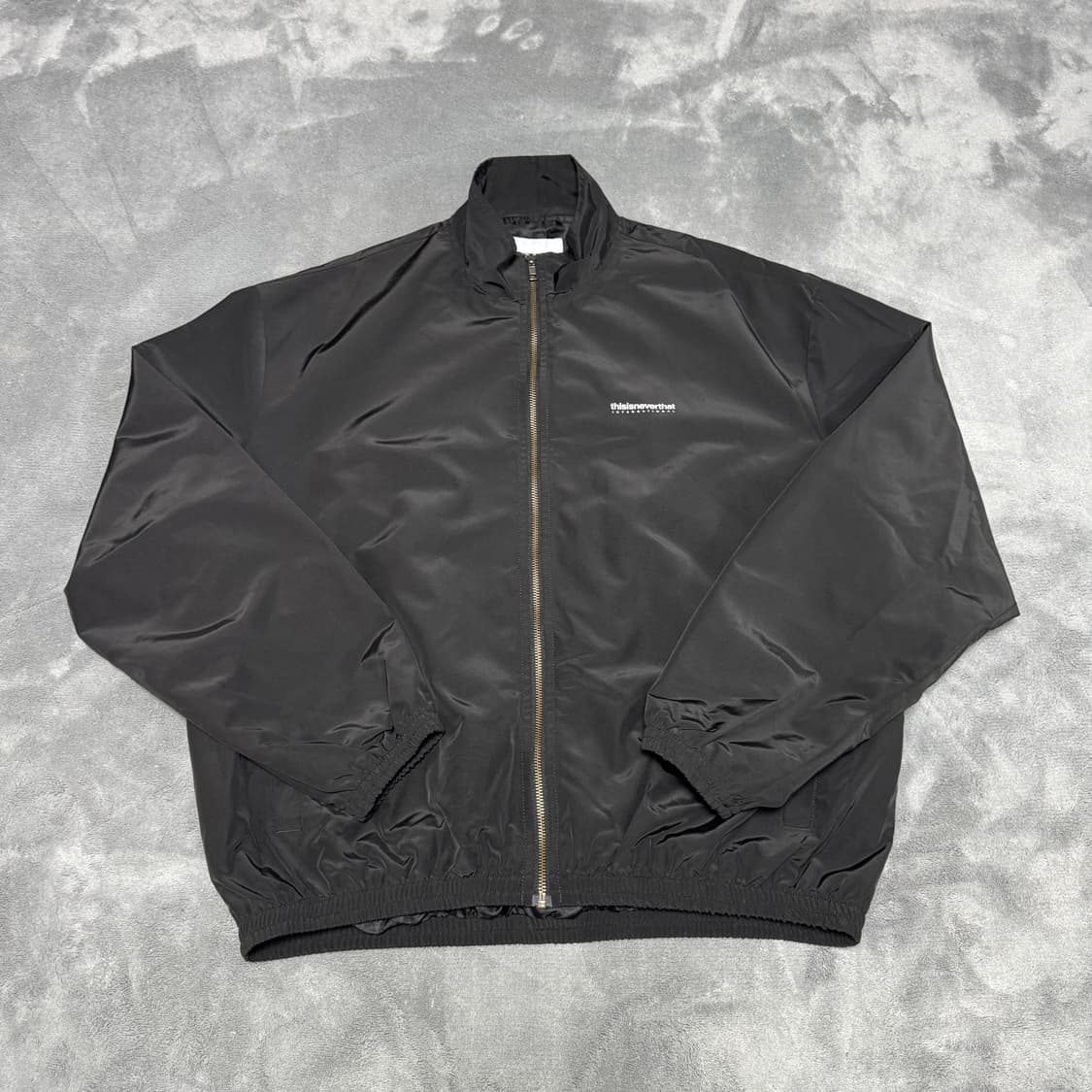 디스이즈네버뎃 바람막이 상품이미지1