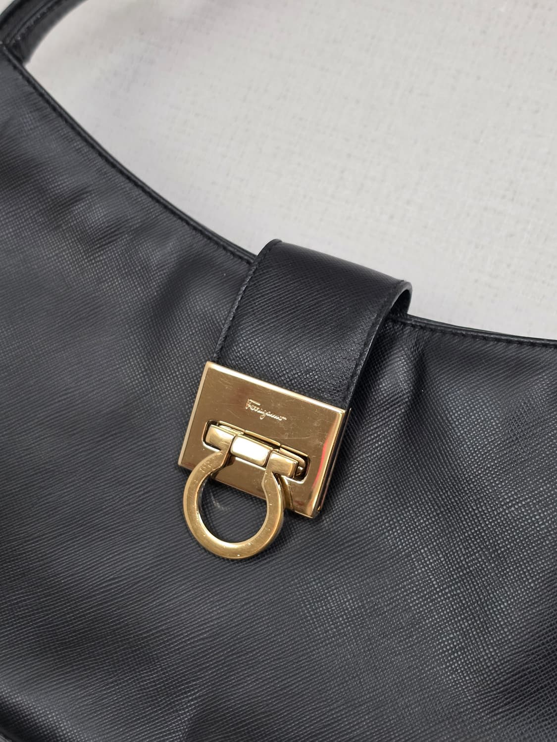 페라가모 트리폴리오 상품이미지2