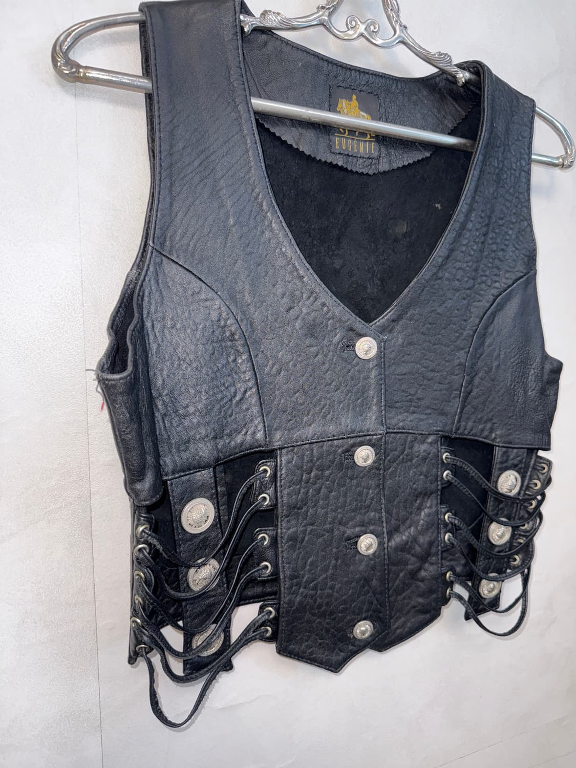 Black cowhide grunge western strap vest 상품이미지5