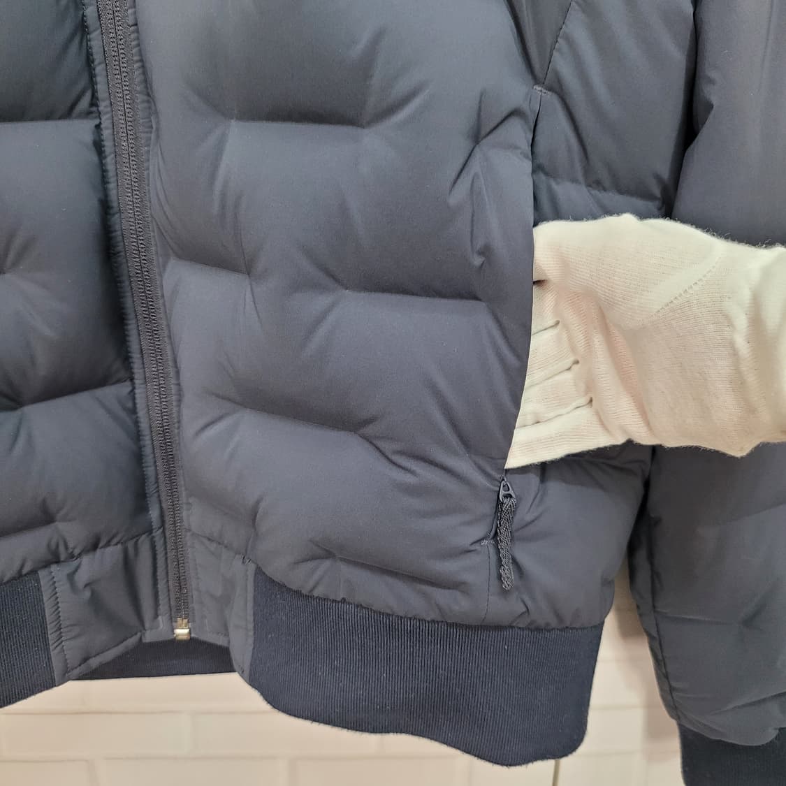 노스페이스 튜브 구스다운 숏 패딩 봄버 자켓 XL(105) 사이즈 상품이미지4