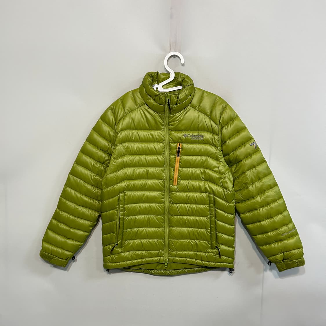 컬럼비아 남성 거위털 경량패딩 95 상품이미지1
