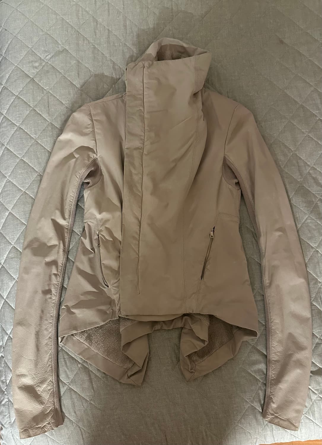 릭오웬스 가죽 자켓 베이지 상품이미지1