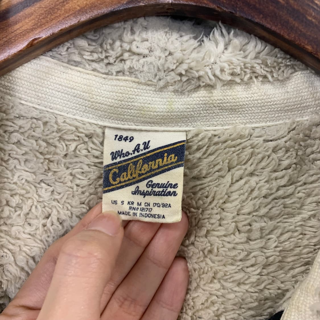 후아유 y2k 와투케 블랙 양털 후드집업 상품이미지6