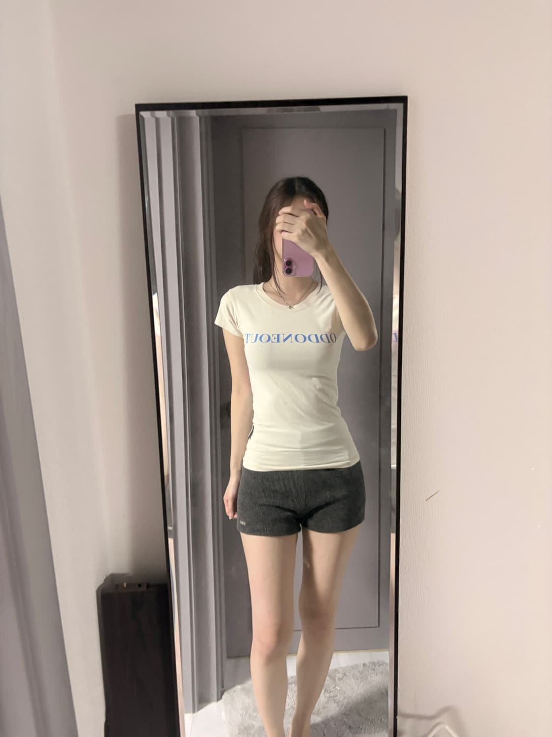 Oddoneout 아이보리 반팔티셔츠 상품이미지3