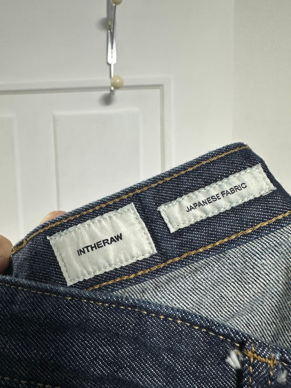 인더로우 5포켓 하드 트위스트 레귤러 스트레이트 데님 팬츠 상품이미지3