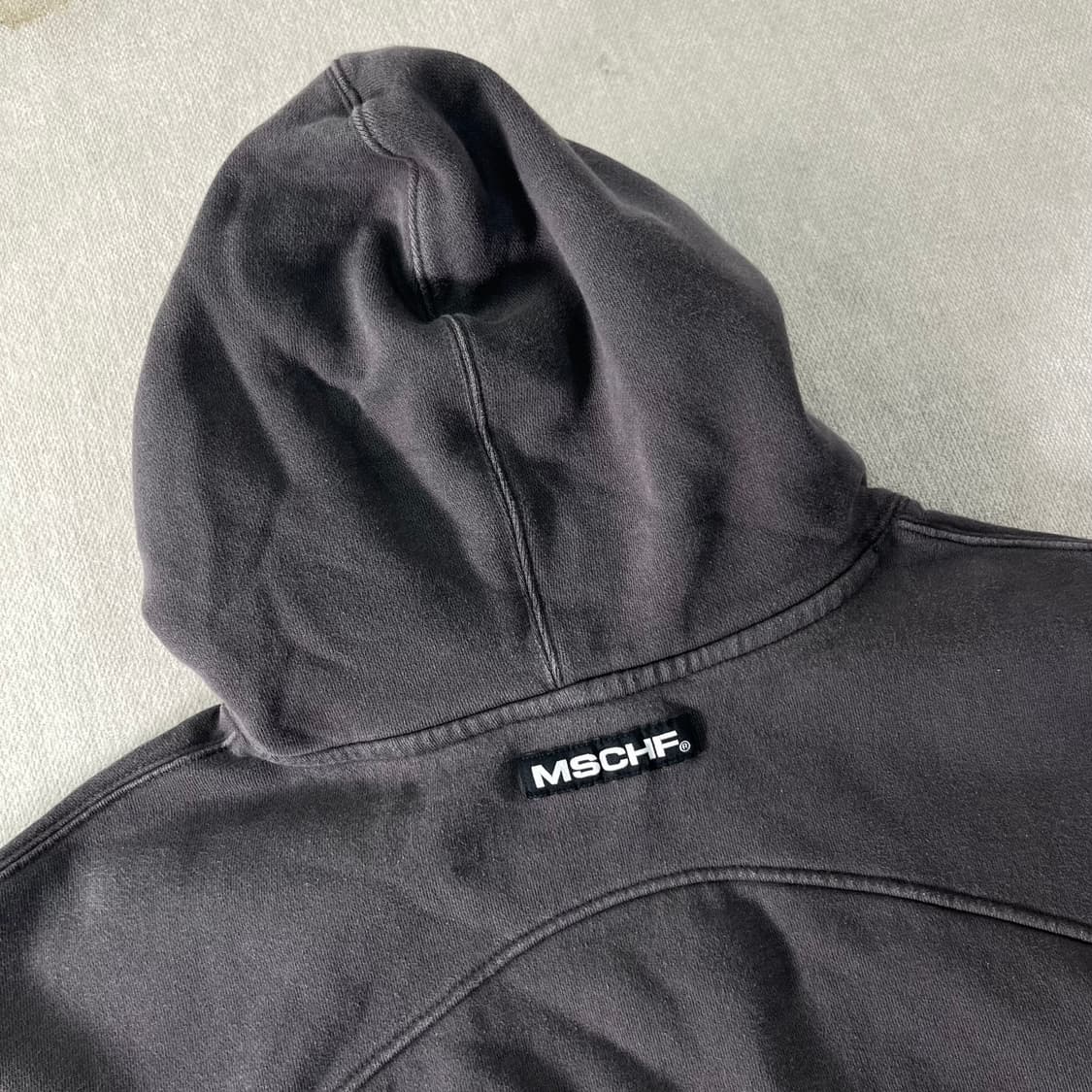 W 100 미스치프 22FW 롬버스 챠콜 후드티 상품이미지4