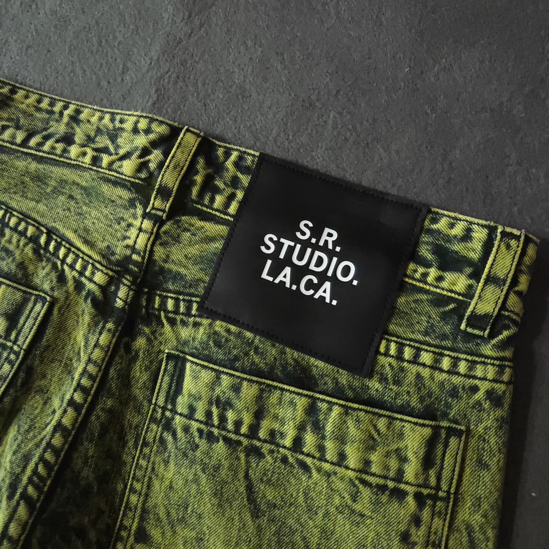 SR STUDIO LACA 테이퍼드 그린 핸드다이드 데님 팬츠 31 상품이미지2