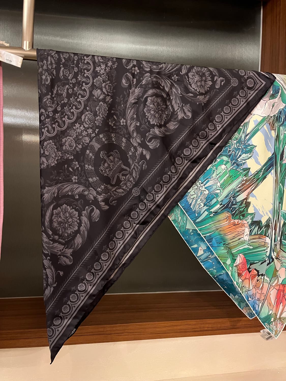 베르사체 스카프 75x75 상품이미지1