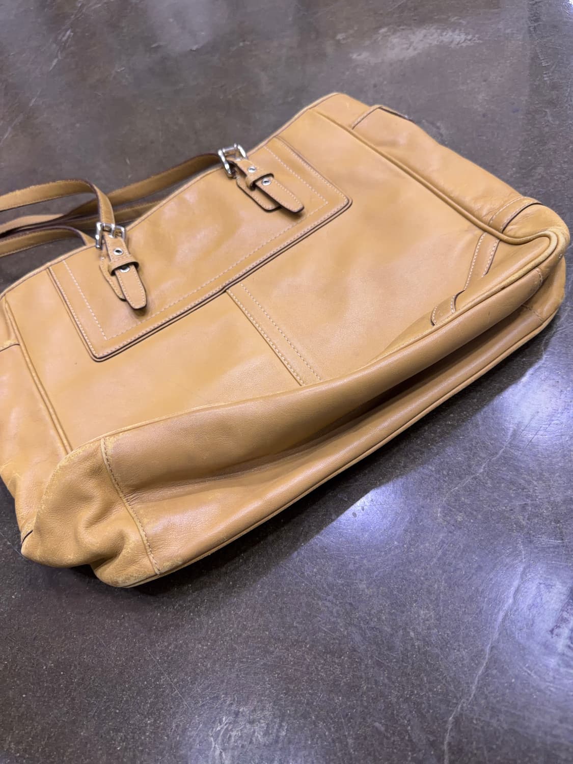 코치 이스트 웨스트 갤러리 토트백 탄 베이지 L 상품이미지8