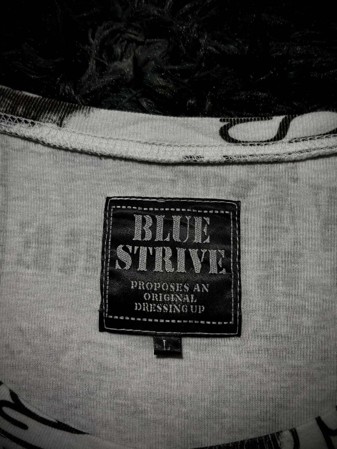 BLUE STRIVE 걸프린팅 언발란스 반팔 티셔츠 상품이미지9
