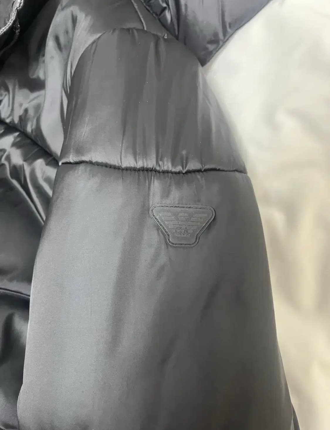 엠포리오 아르마니 정품 블랙 롱패딩 상품이미지4