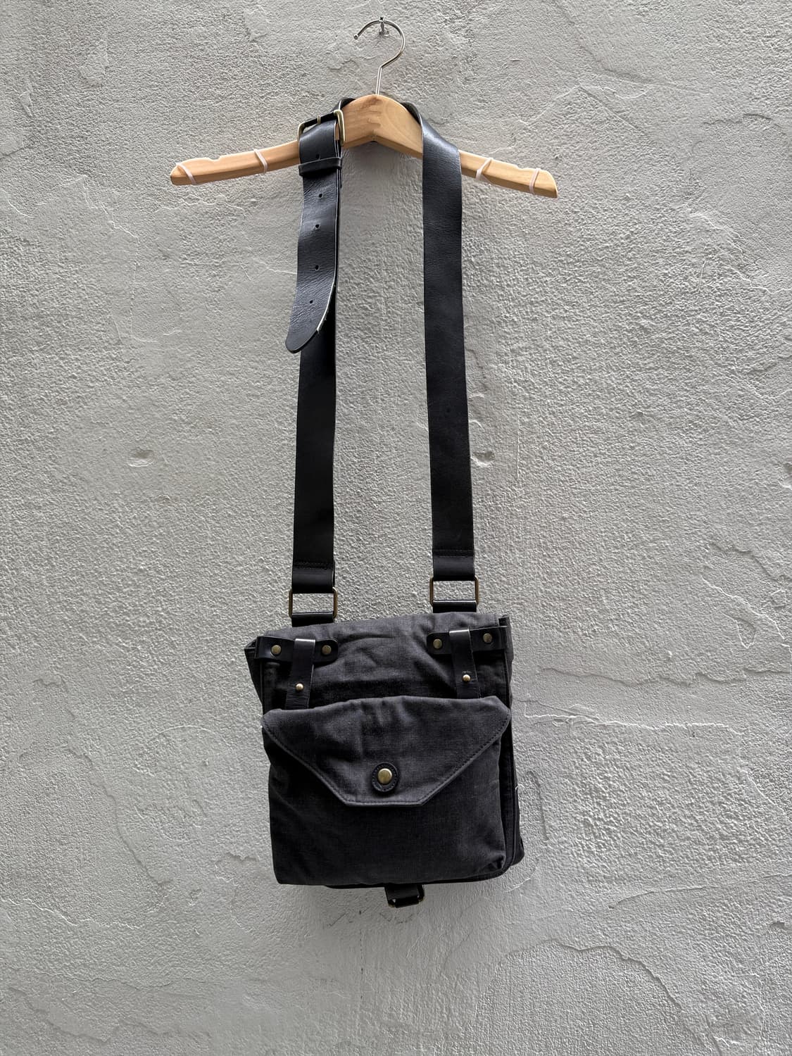 90s 드리스반노튼 크로스백 상품이미지1