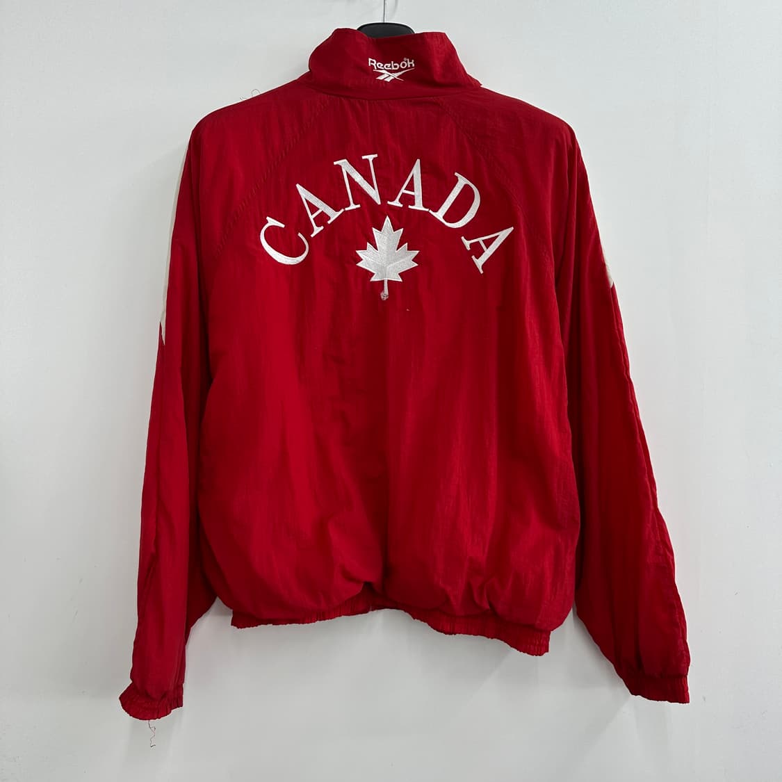 100 리복 캐나다 남자 올드스쿨 오버핏 바람막이 자켓 상품이미지2