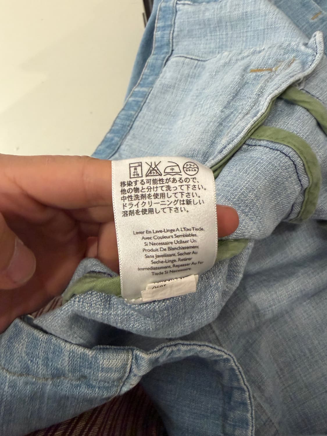 Eddie Bauer 라이트 워시 데님 자켓 상품이미지4