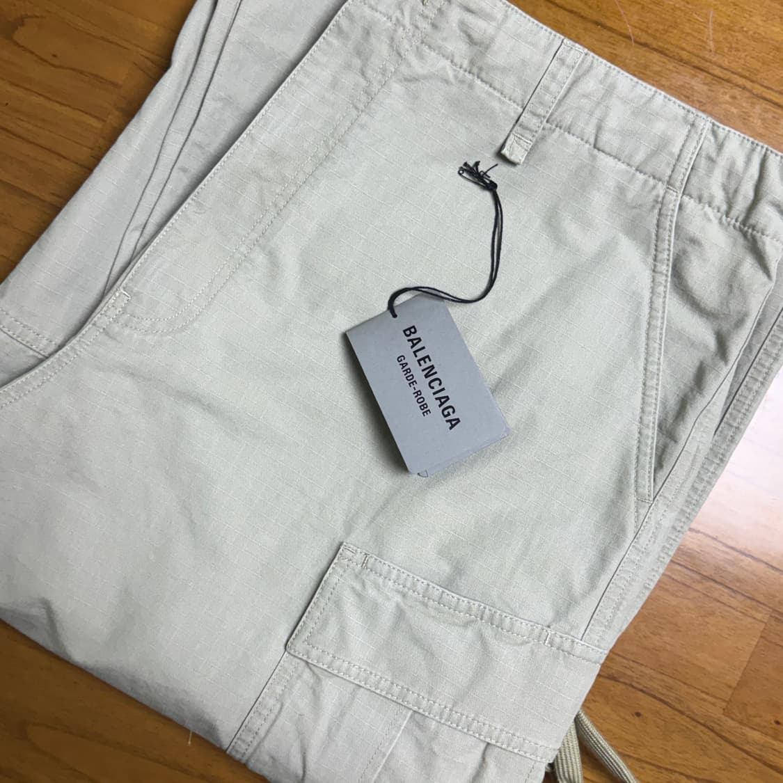 발렌시아가 가드로브 카고 팬츠 베이지 [M] 상품이미지10