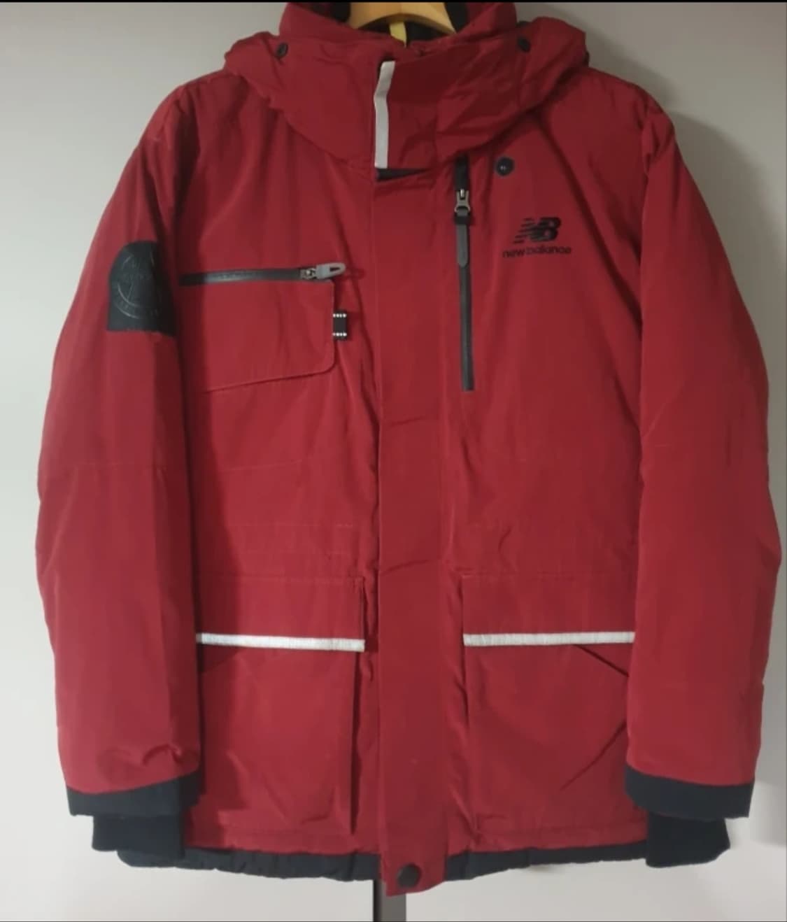 뉴발란스 구스다운패딩. 싸이즈 90~95 상품이미지1