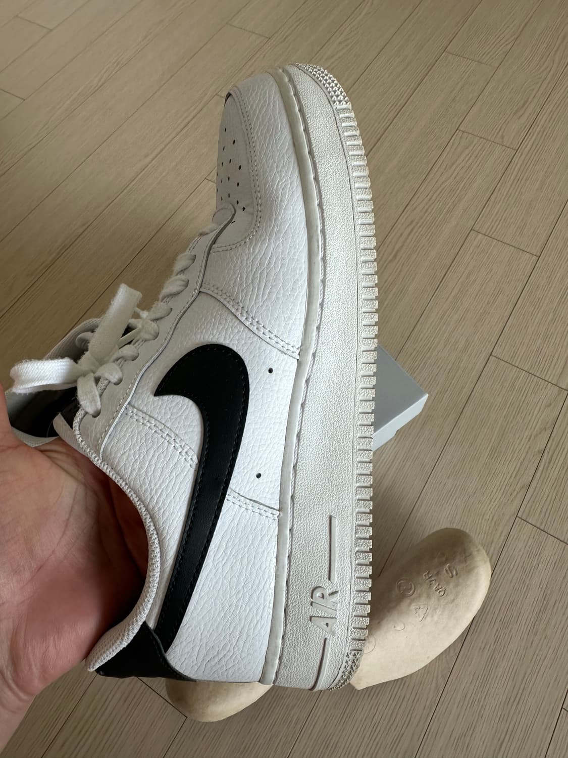 나이키 에어포스 흰검 우먼스 us10 상품이미지2