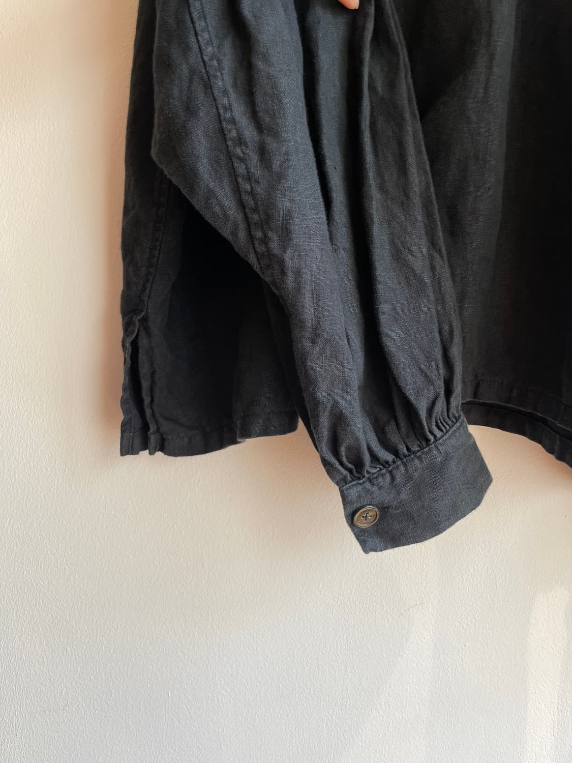 캐피탈 린넨 캔버스 프릴링 지피 블라우스 상품이미지2