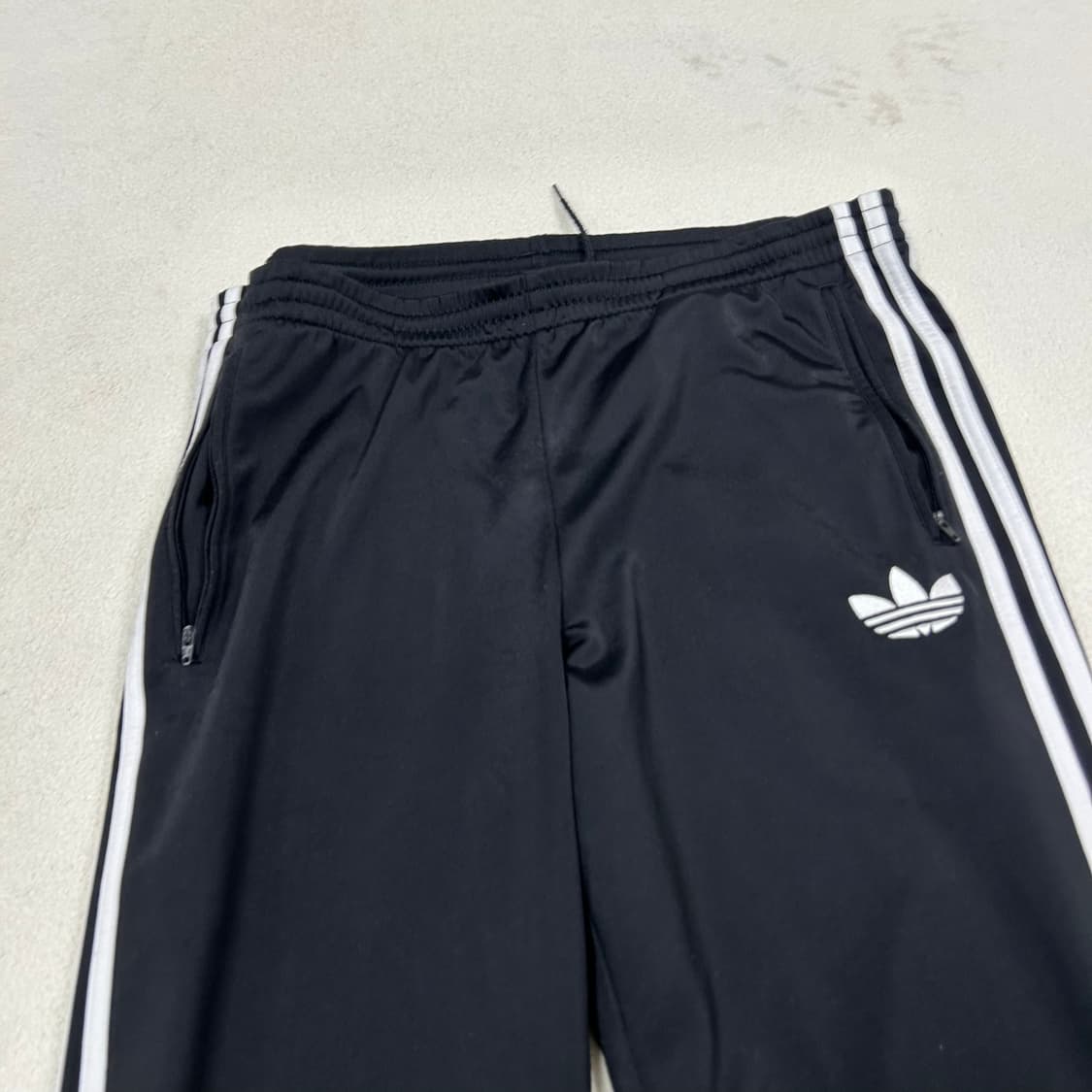 Adidas Firebird Black Track Pants 상품이미지5
