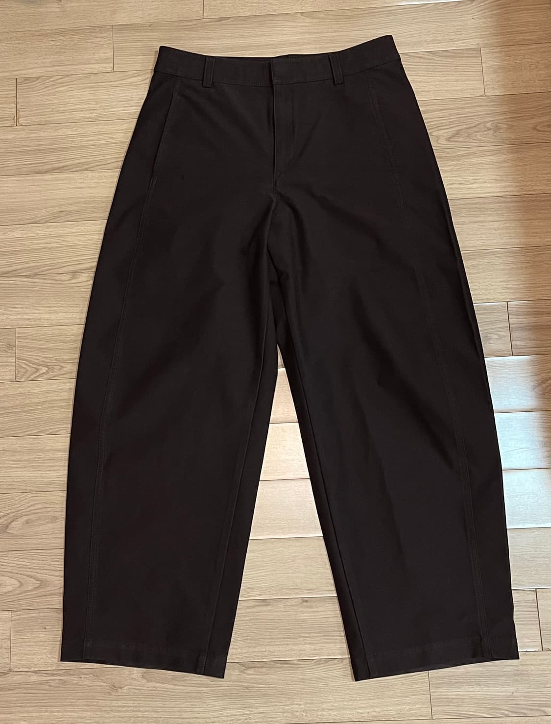 유니클로 저지배럴레그팬츠 XL 다크브라운 상품이미지1