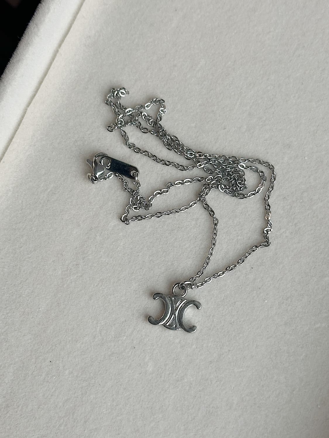 셀린느 트리옹프 남성 목걸이 실버 상품이미지2