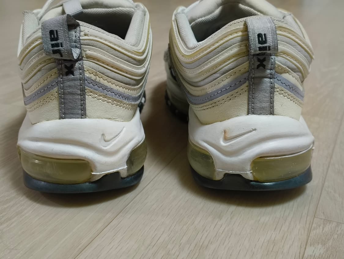 나이키 에어맥스97 고스트 235사이즈 상품이미지6