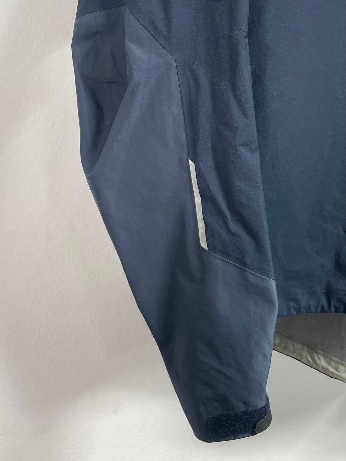 아크테릭스 알파FL 고어텍스 바람막이 자켓 (on.497) 상품이미지5