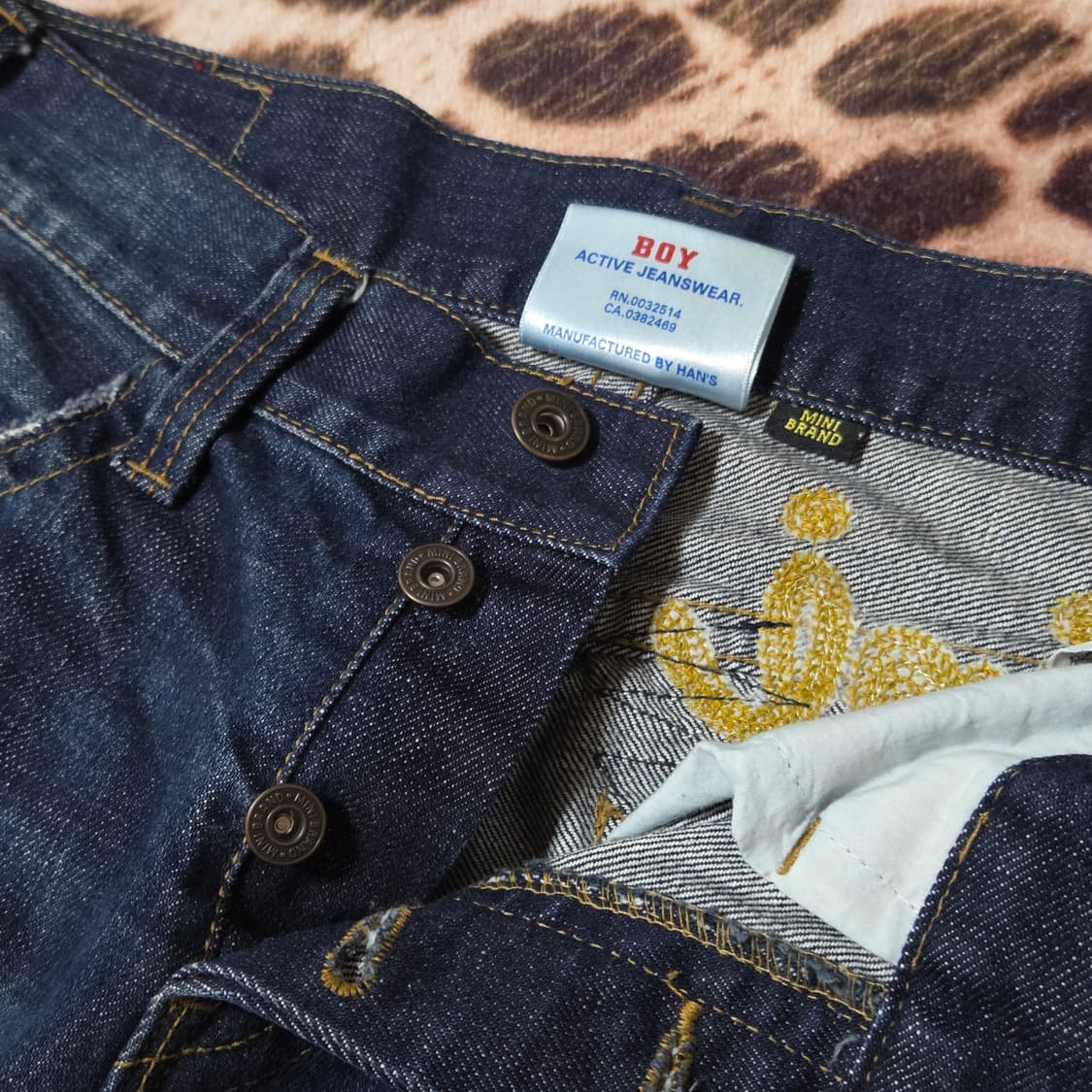 백포켓 자수 패치 버튼플라이 진청 워싱 데님 팬츠 상품이미지7